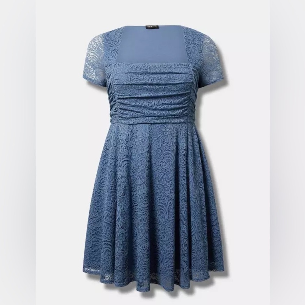 Torrid Mini Lace Ruched Dress Size 1 NWT